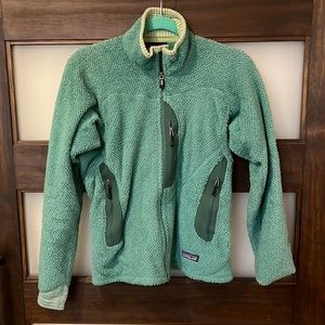 Patagonia Women’s R fleece sweater